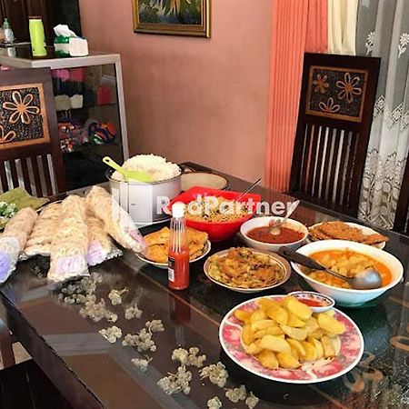 Bromo Indah Lestari Homestay Mitra Reddoorz 岩望 外观 照片