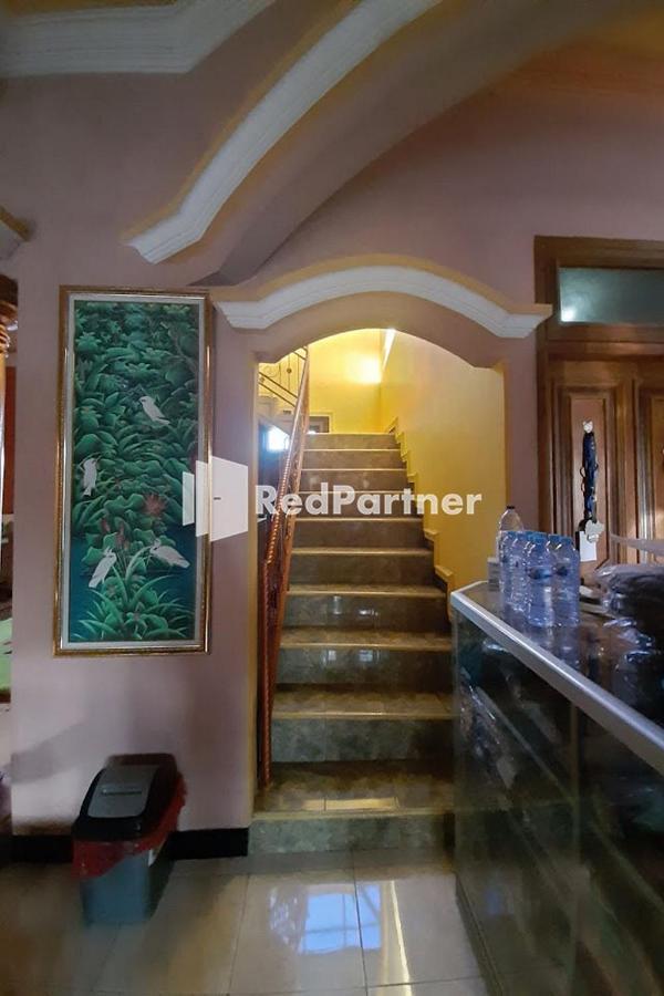 Bromo Indah Lestari Homestay Mitra Reddoorz 岩望 外观 照片