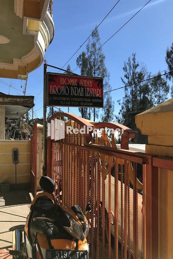 Bromo Indah Lestari Homestay Mitra Reddoorz 岩望 外观 照片