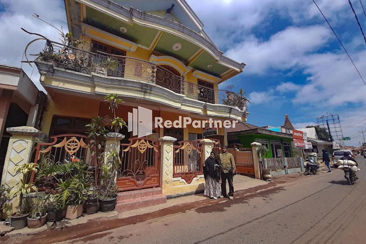 Bromo Indah Lestari Homestay Mitra Reddoorz 岩望 外观 照片